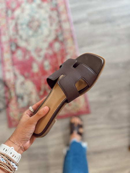 So Chic Sandals - Brown