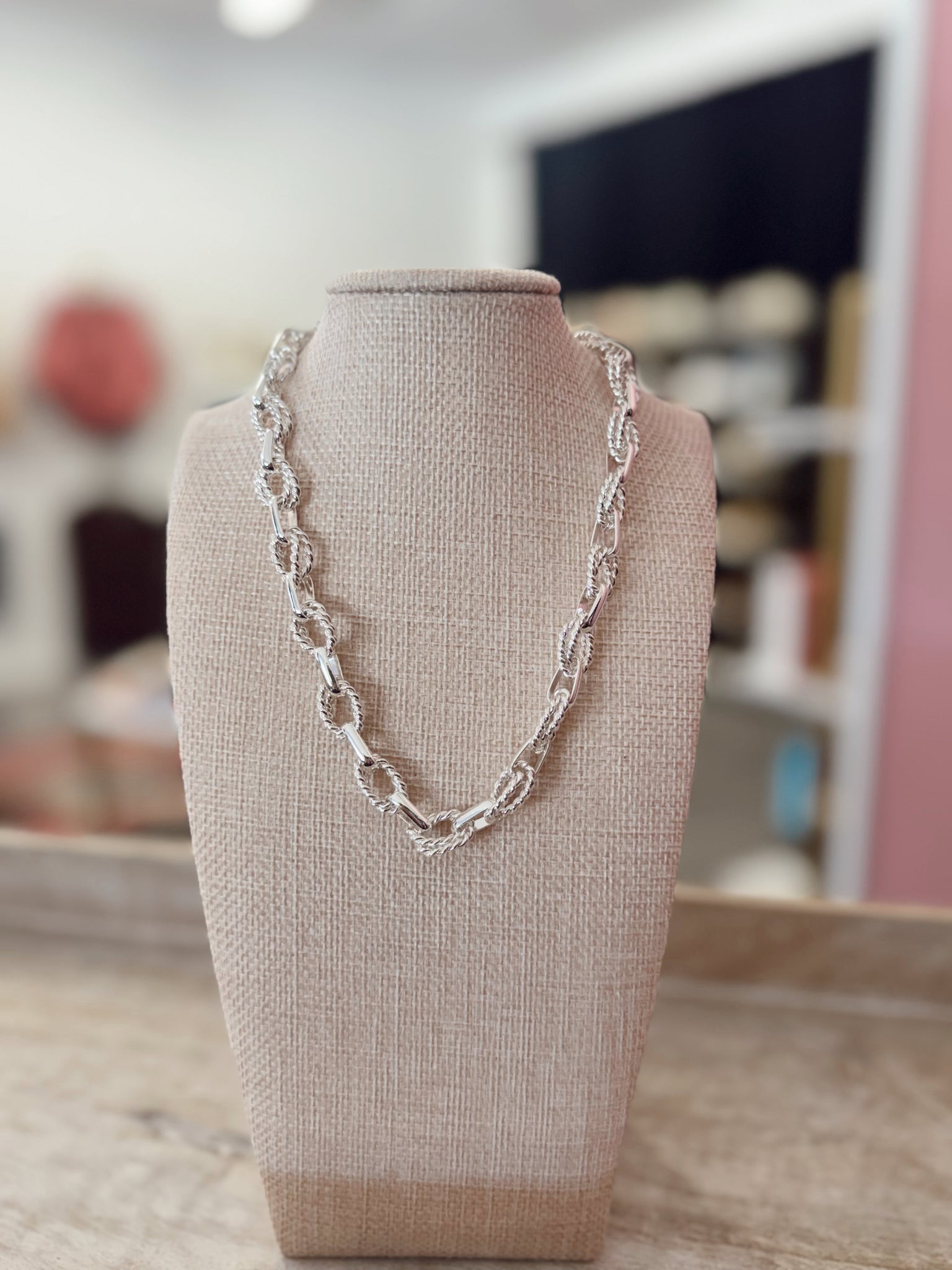 Chain Links Necklace