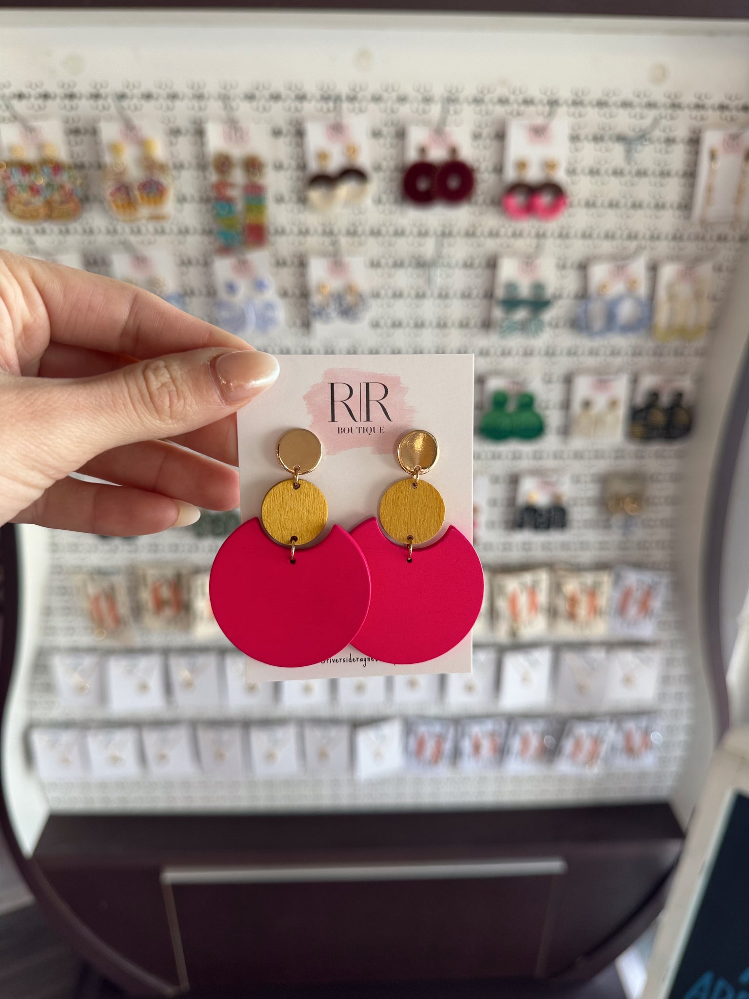 Circle Earrings - Pink