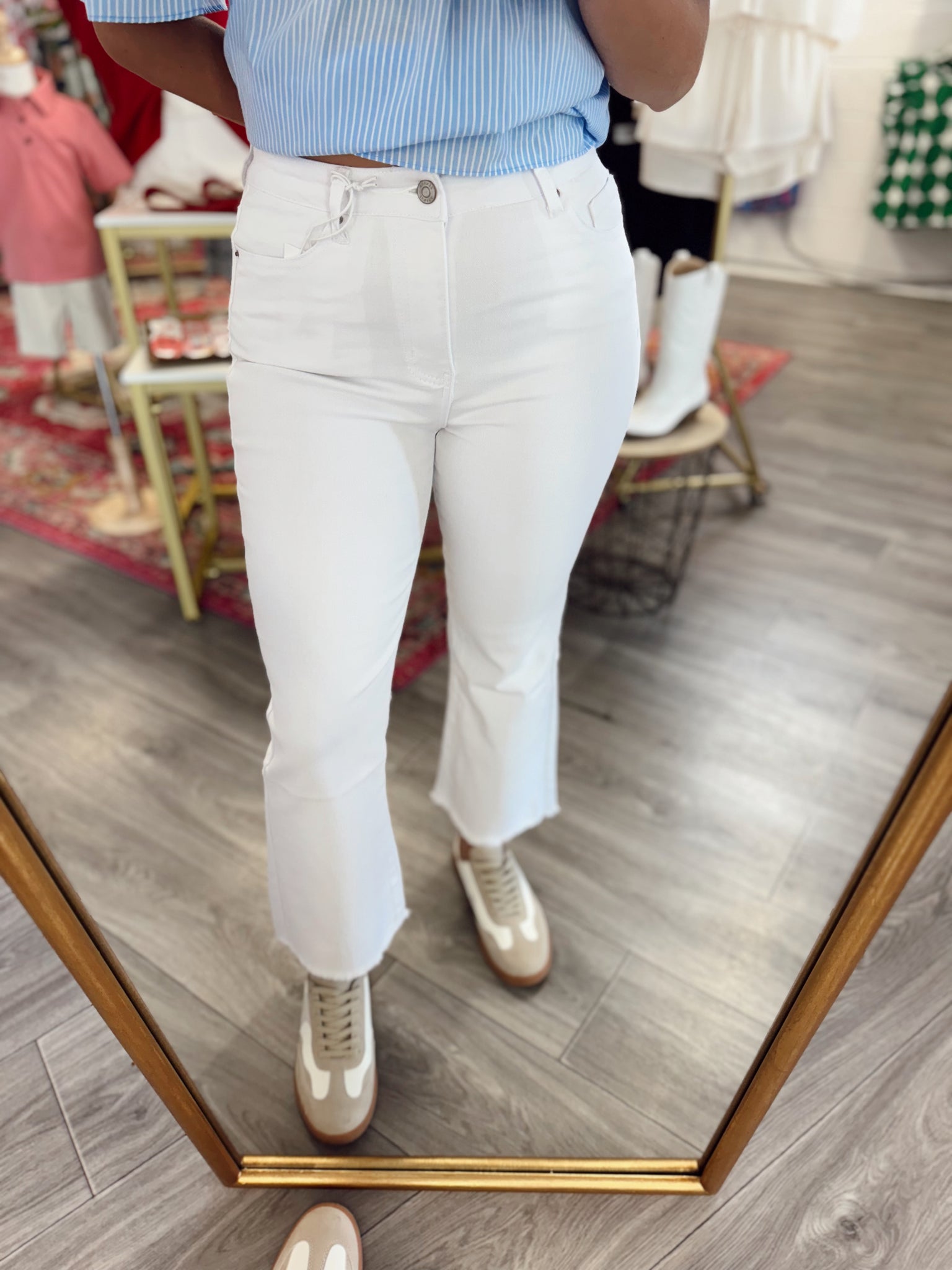 Acid Washed Frayed Hem Jeans - White