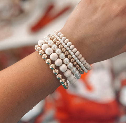 Light Essential Bracelet Stack
