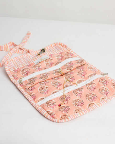 Layla Quilted Jewelry Roll - Pink